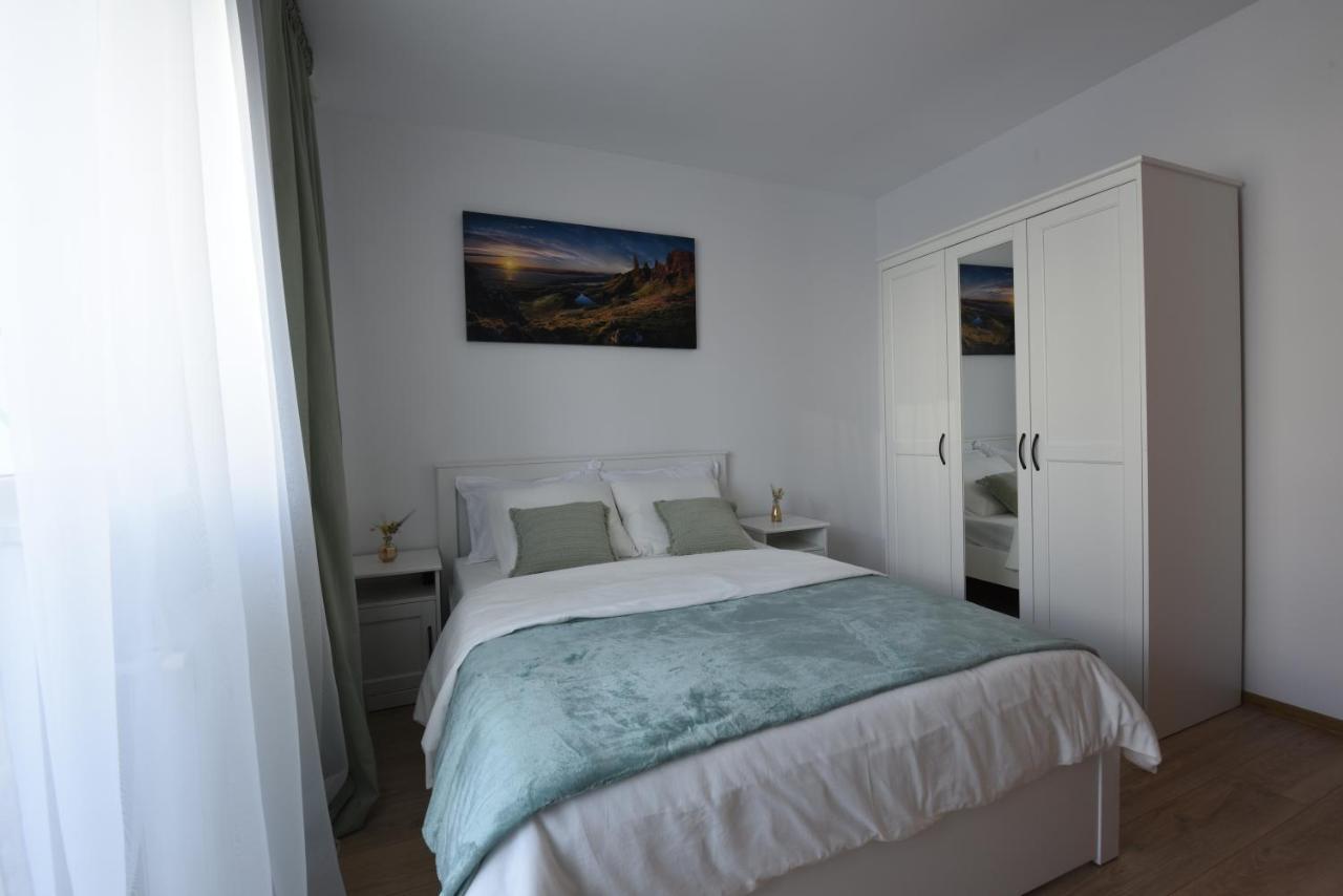 Ketal Apartment Braşov Esterno foto