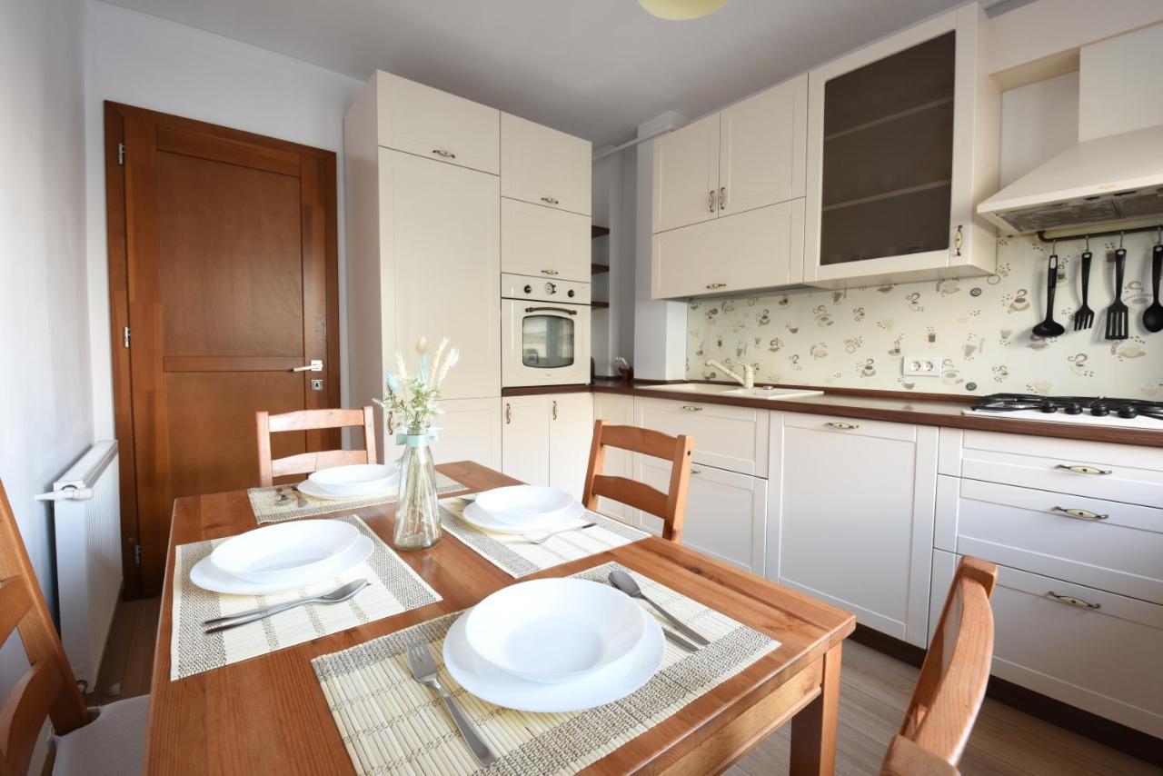 Ketal Apartment Braşov Esterno foto